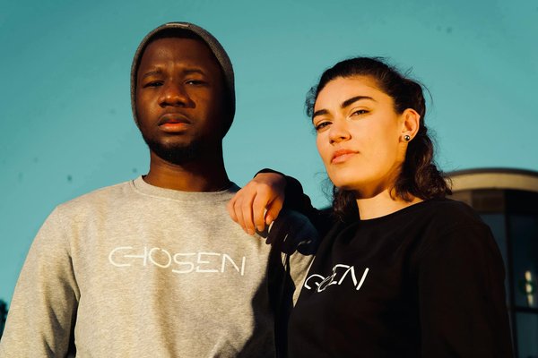 What are the trends in the luxury real estate market in the UK?